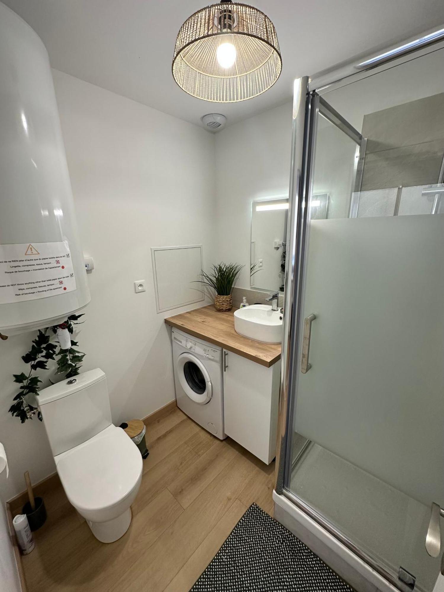 Le Vegetal / Nay Centre 아파트 외부 사진